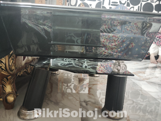 টি টেবিল (কাঁচের)